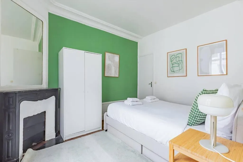 شقة Appartement Colore Et Lumineux A باريس