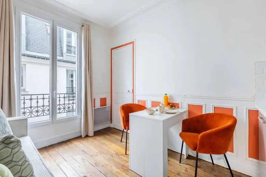 Appartement Colore Et Lumineux A باريس فرنسا